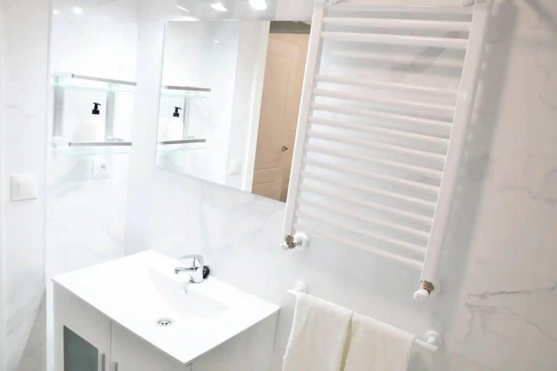 Nuevo Apartamento De 3 Dormitorios En Calle Alta Santander Exterior photo